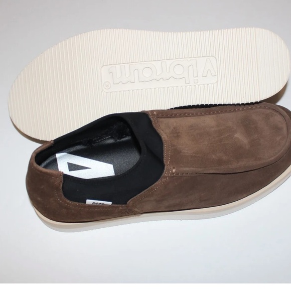 P448 BABY MOC SUEDED LEATHER
SHEARLING LINED CHOCOLATE
SNEAKER. NIB $245. 10/43 - Picture 2 of 15